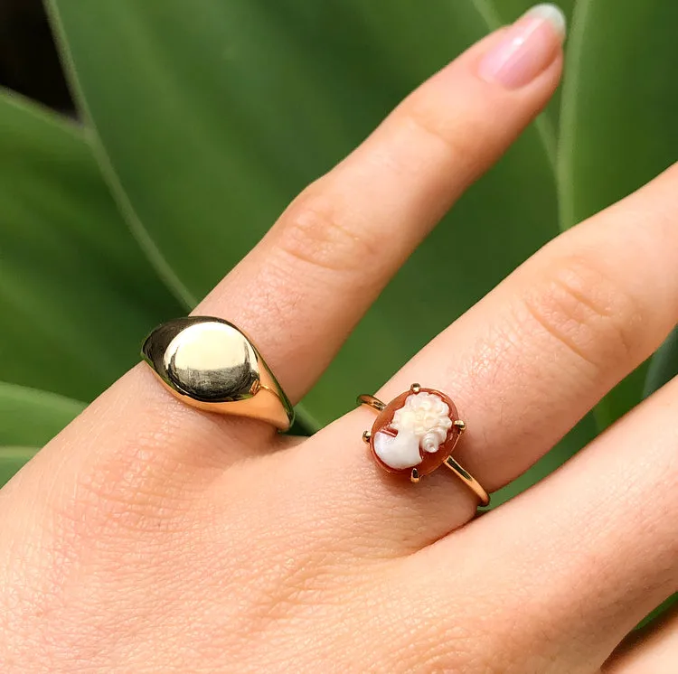 Cameo Ring, 9kt Yellow Gold