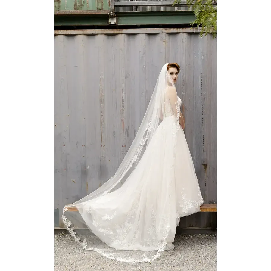 Cathedral Bridal Veil V2288C