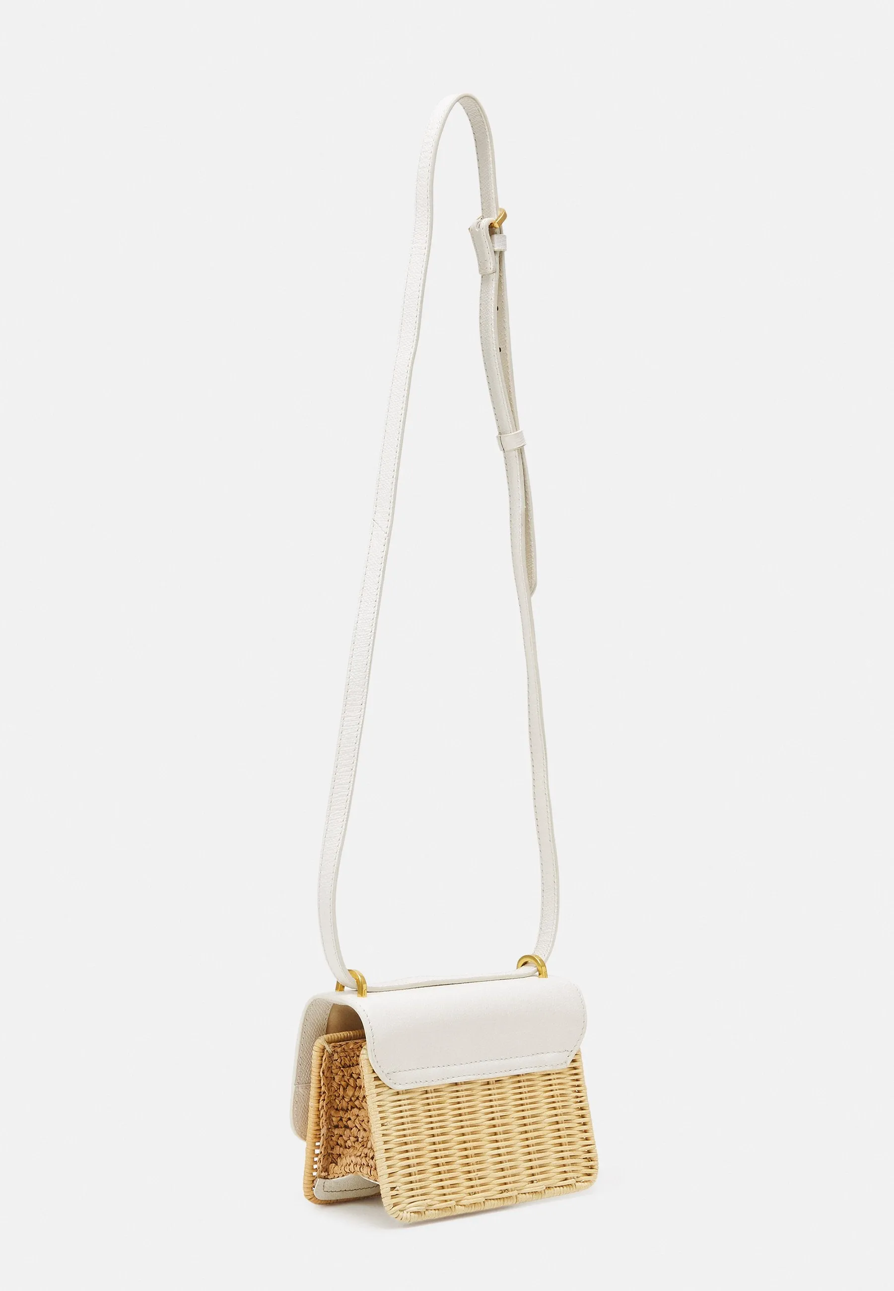 Reegent Padlock Detail Rattan Xbody Bag Ecru